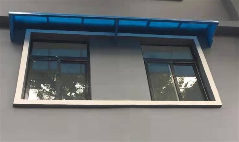 雨蓬的材質(zhì)特點處理方法